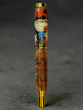 Cargar imagen en el visor de la galería, 3 Gen Pen Company LLC Rollerball Pen Joker Royal Court Playing Card Gold Rollerball Pen