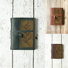 Cargar imagen en el visor de la galería, Leather Journal with Leaf Design - 3 Gen Pen Company LLC