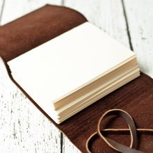 Cargar imagen en el visor de la galería, Leather Journal with Leaf Design - 3 Gen Pen Company LLC