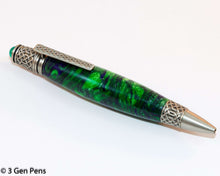 Cargar imagen en el visor de la galería, Celtic Themed beautiful green swirl Pen with Pewter finish - 3 Gen Pen Company